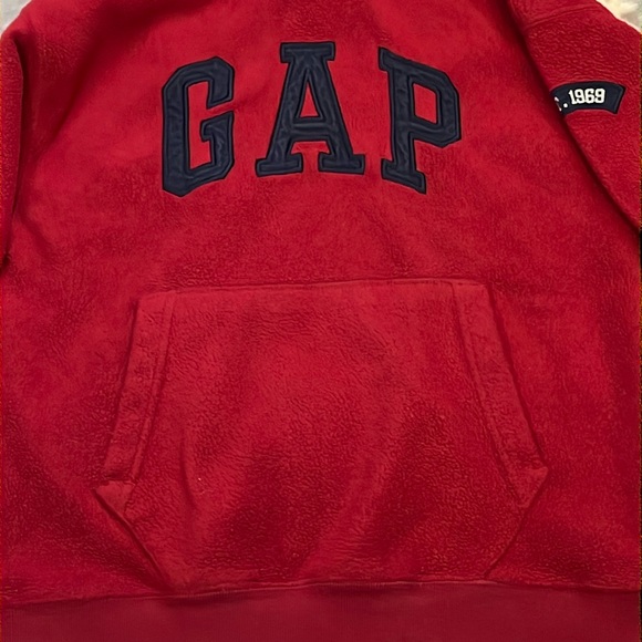 NCAA WSU  Athletic Shorts & GAP Hooded  Sweatshirt Fleece Sz M Bundle - Picture 9 of 13